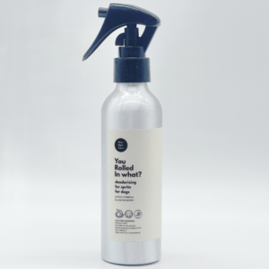 Dog deodourising spray